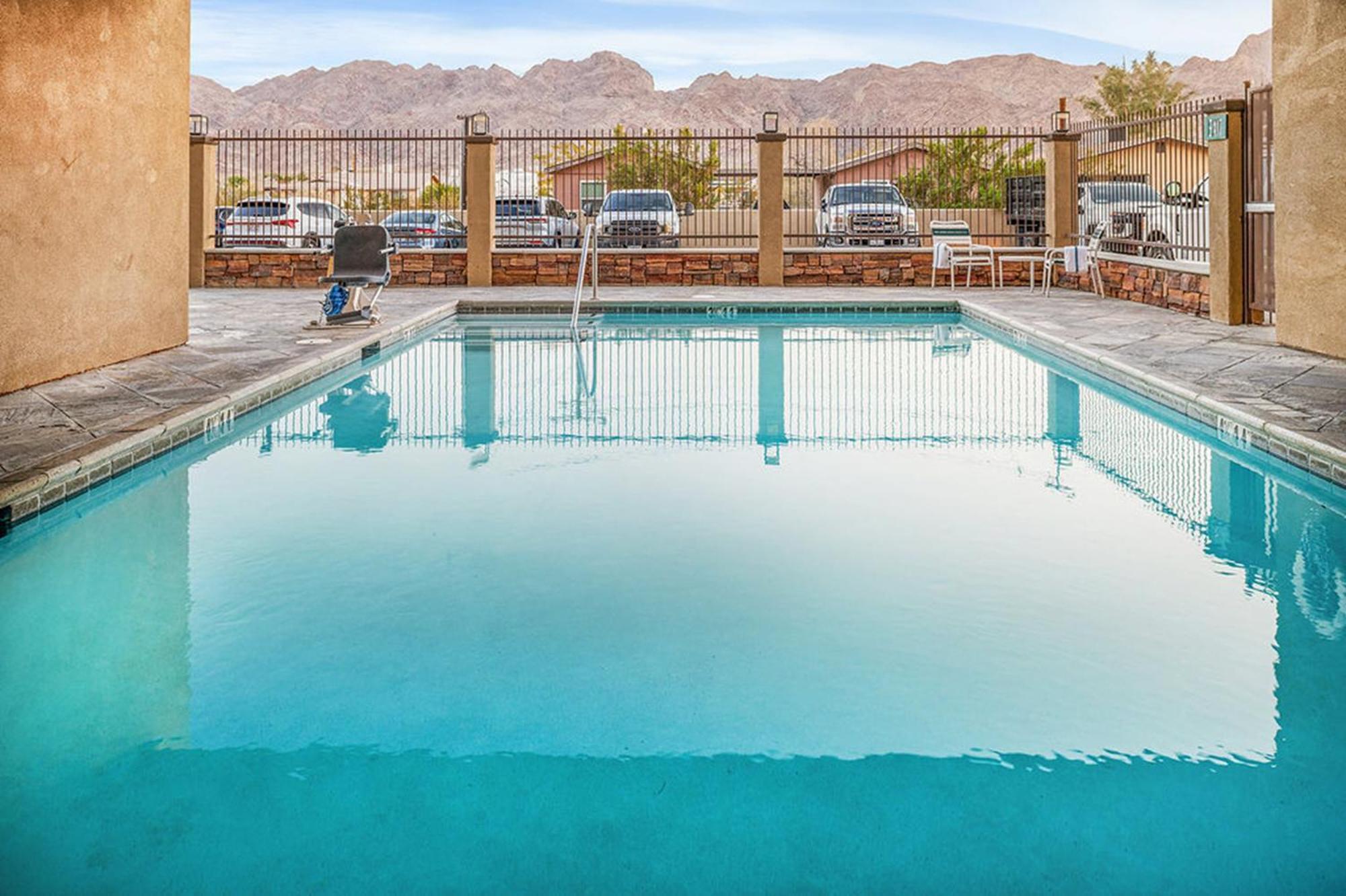 Holiday Inn Express Hotel & Suites Twentynine Palms By Ihg Esterno foto