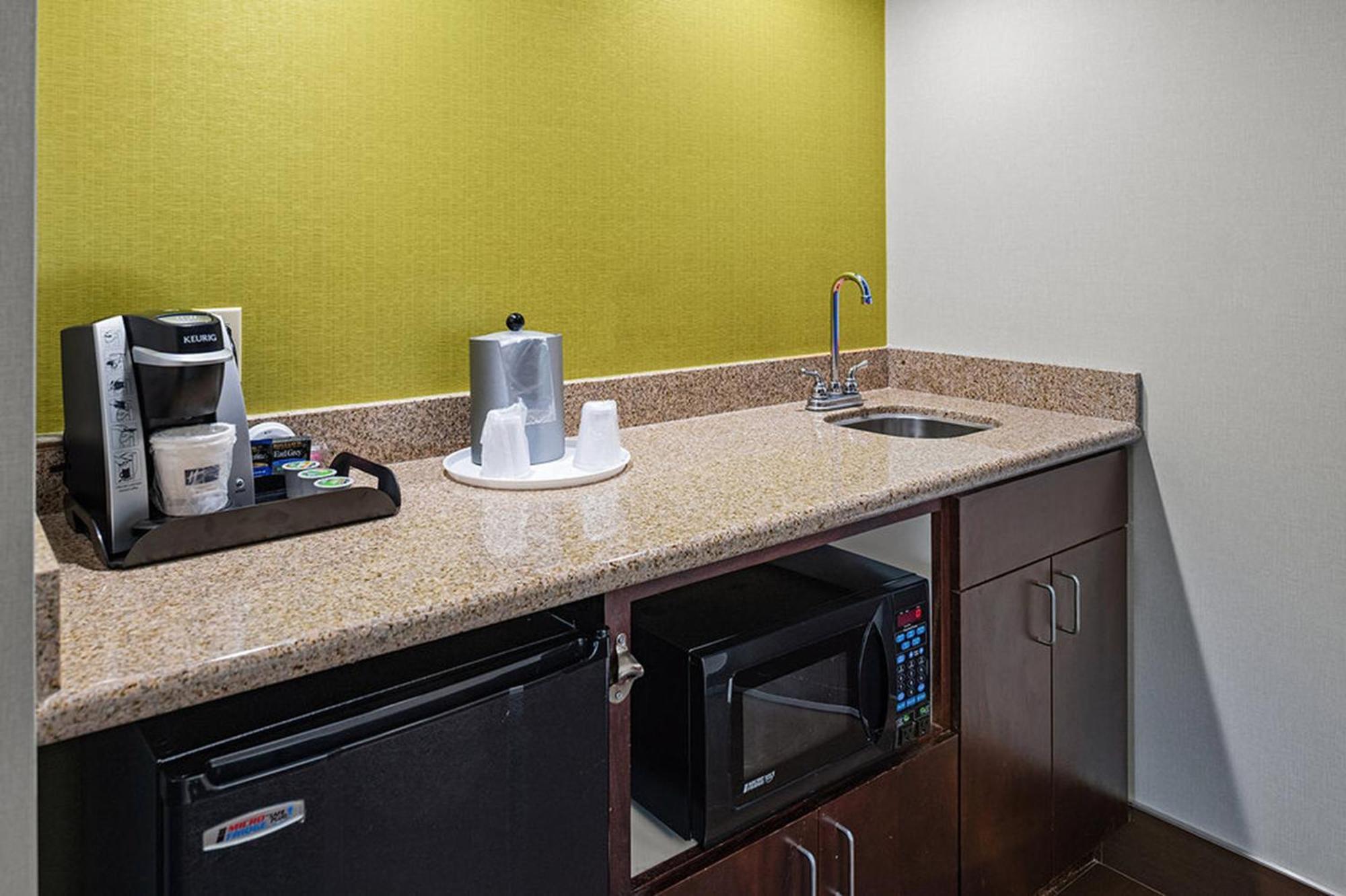 Holiday Inn Express Hotel & Suites Twentynine Palms By Ihg Esterno foto