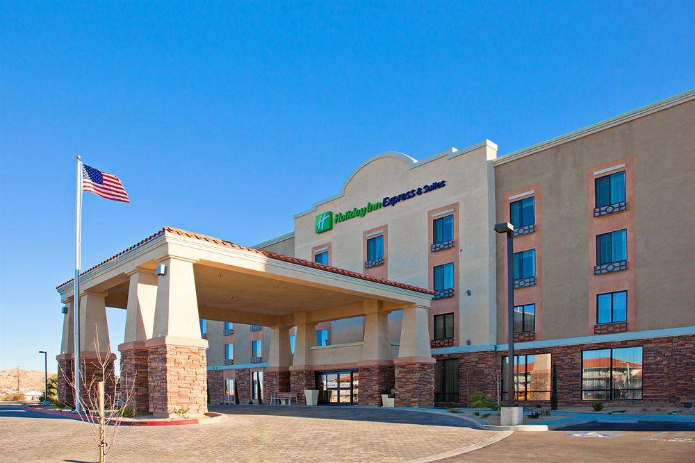 Holiday Inn Express Hotel & Suites Twentynine Palms By Ihg Esterno foto